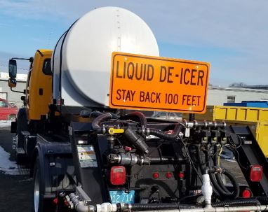 Liquid De-Icer Truck